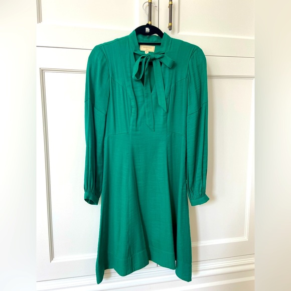 Anthropologie Dresses & Skirts - Moulinette Soeurs emerald green dress w/ tie neck (from Anthropologie)